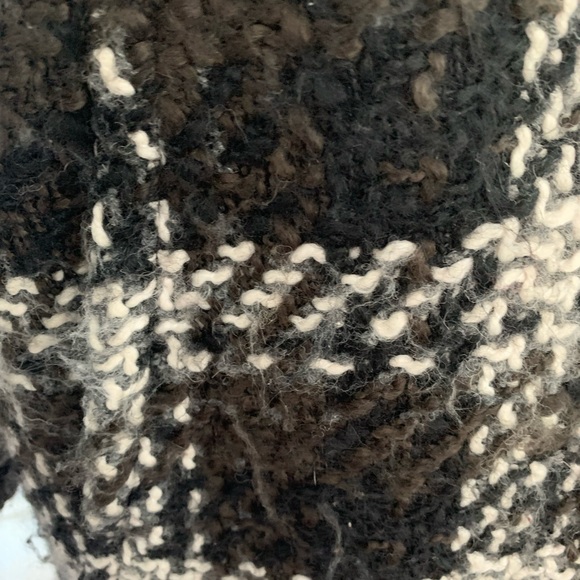 I Madison Black and White Plaid Big Collar Wool Blend Coat - Picture 11 of 12